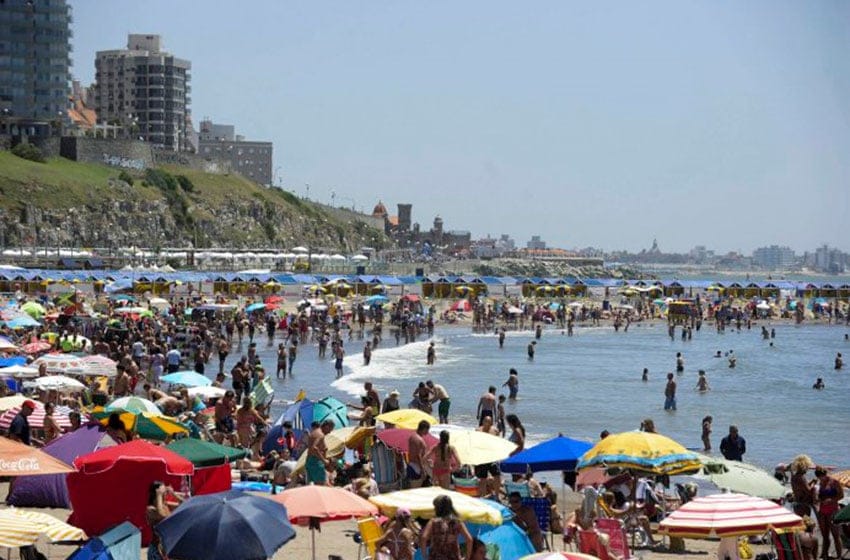 Estiman que casi un millón y medio de turistas eligieron a Mar del Plata en enero