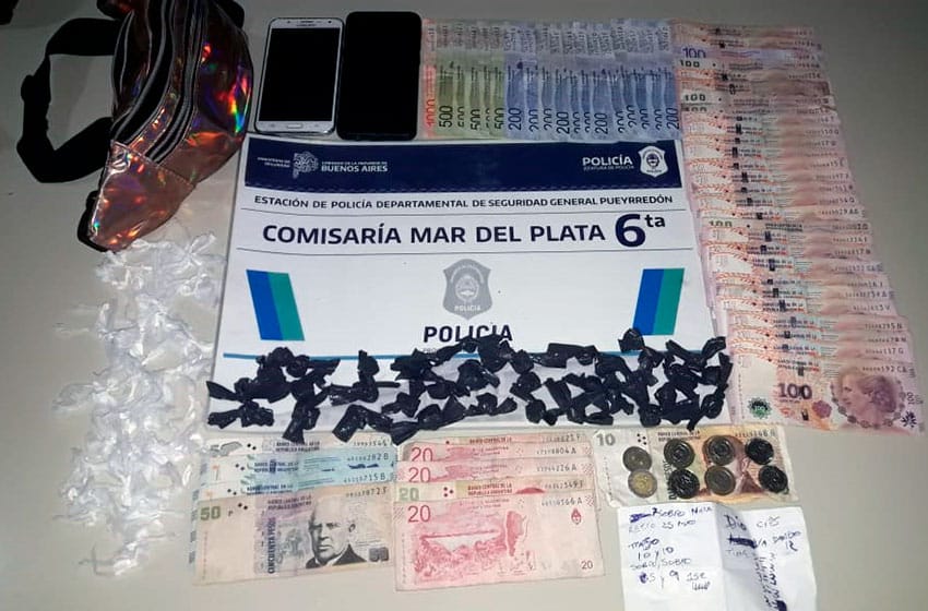 Detienen un remise: una pareja llevaba cocaína y dinero en efectivo