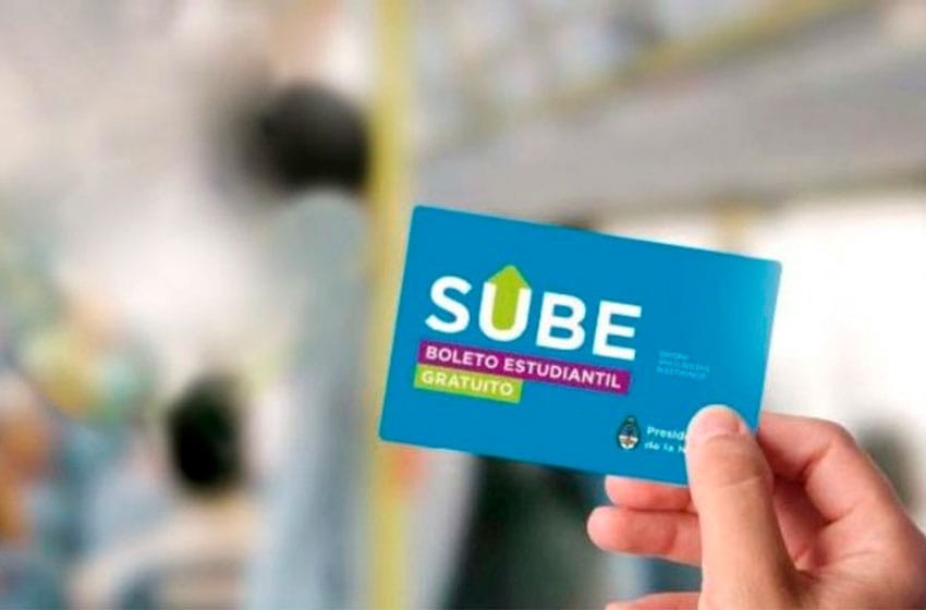El Gobierno bonaerense oficializó el sistema para adherir el boleto estudiantil a la SUBE