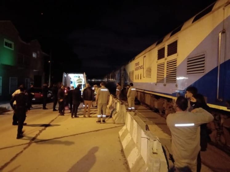 Horror en las vías: un tren arrolló a un hombre