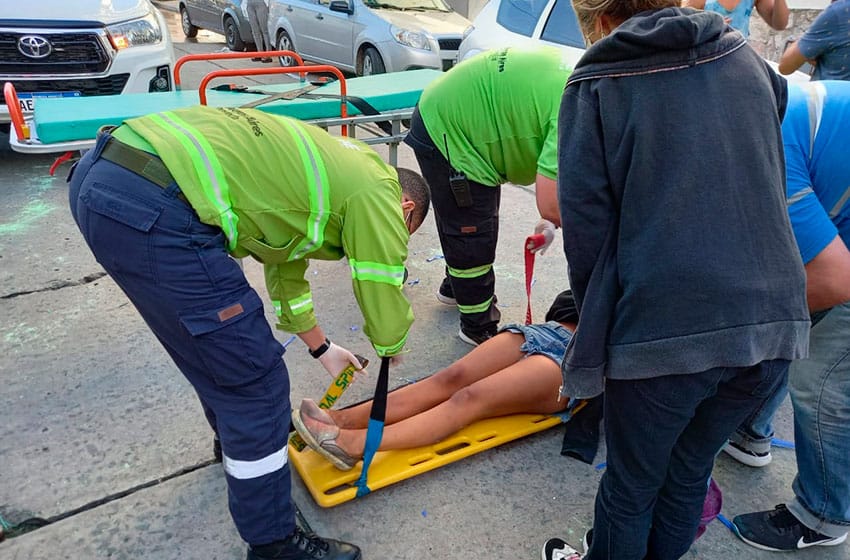 Operarán por una doble fractura de tobillo a la joven atropellada en los festejos del UPD