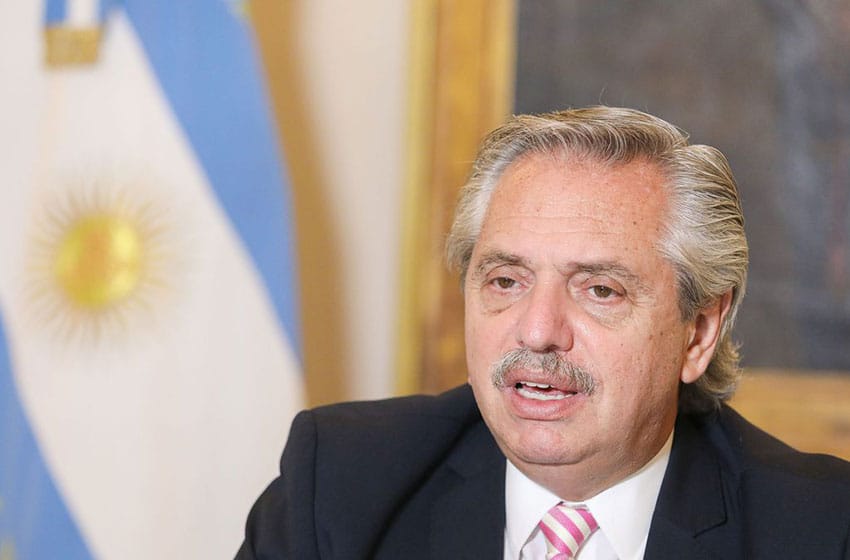 Cómo transita las primeras horas de contagio el presidente Alberto Fernández