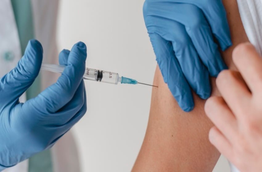 Llegaron más de 9.000 dosis de vacunas contra el coronavirus a Bahía Blanca