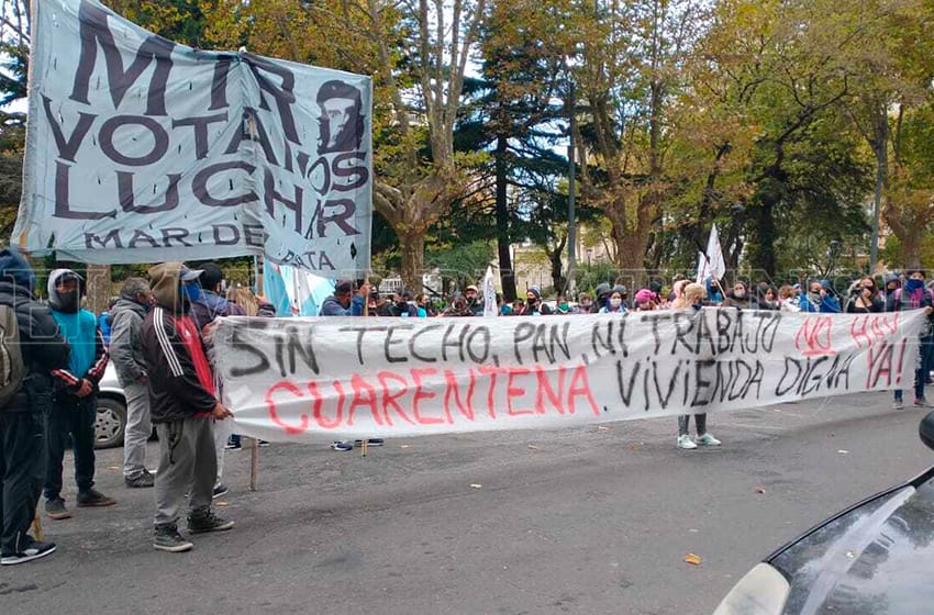 Protesta y corte en Luro e Yrigoyen: "Todo sube menos los salarios"
