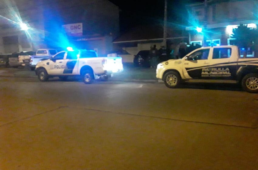 Noche descontrolada: desbaratan 5 fiestas clandestinas en múltiples operativos en Mar del Plata