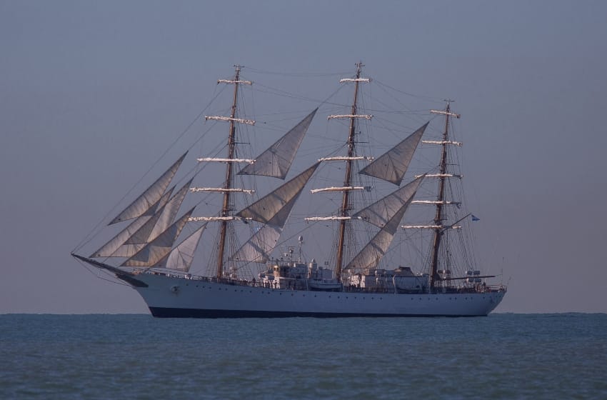 La Fragata Libertad volvió a visitar Mar del Plata