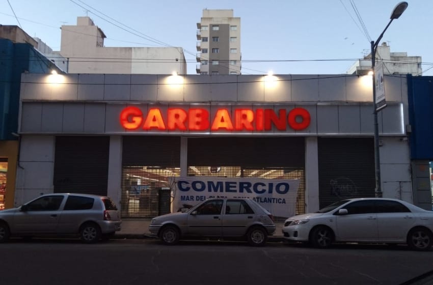 Garbarino baja la persiana en Mar del Plata con deudas de "$200 mil por empleado"
