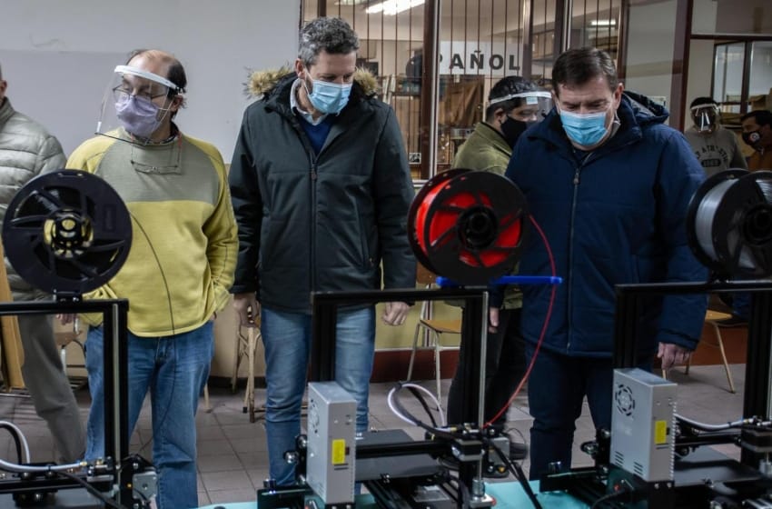 Escuela de Mar del Plata recibió impresoras 3D gracias a proyectos con el gobierno de Alemania