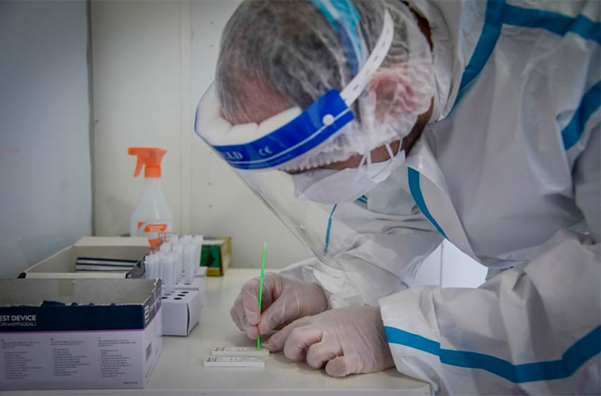 Se confirmó el primer caso de la cepa ómicron de coronavirus en Rosario