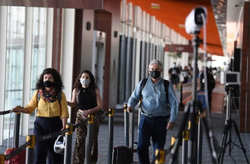 Vuelos: el Gobierno amplió el cupo diario de ingreso de pasajeros al país