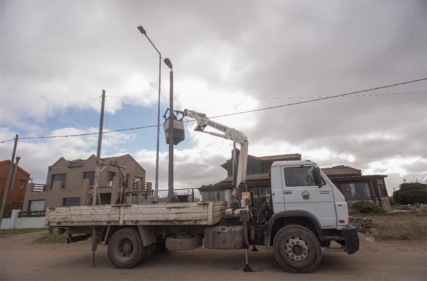 Conversión a LED en avenidas de Santa Clara del Mar y la costanera de Camet Norte