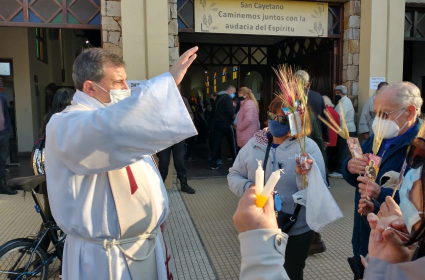 Con el Santuario abierto, Mar del Plata volvió a celebrar San Cayetano en pandemia