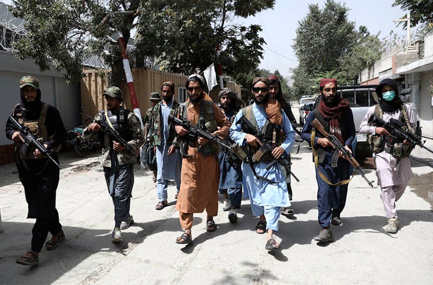 Cómo los talibanes convirtieron los teléfonos inteligentes en poderosas armas