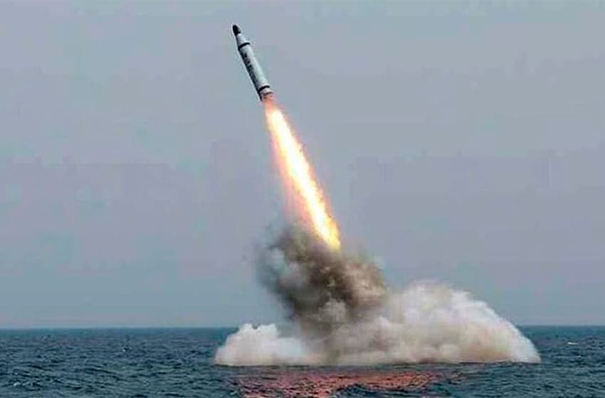 Corea del Sur lanzó su primer misil desde un submarino y suma tensión con el norte