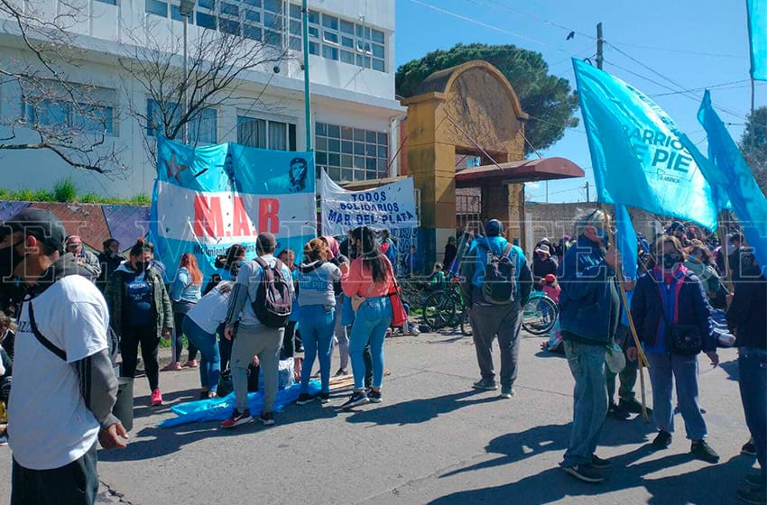 Protesta en Desarrollo Social: "Hay comedores barriales que están colapsados"