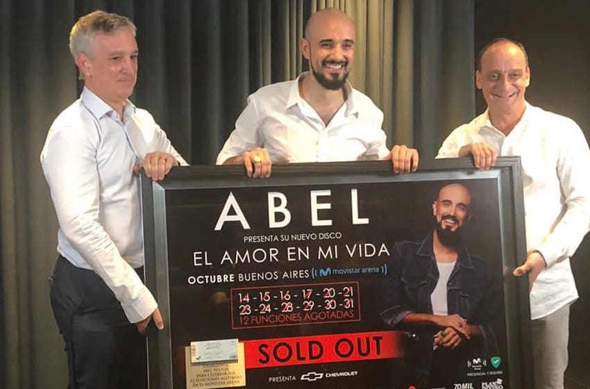 Abel Pintos anunció el nacimiento de "Plan Divino", tras ser reconocido por agotar 12 funciones en el Movistar Arena