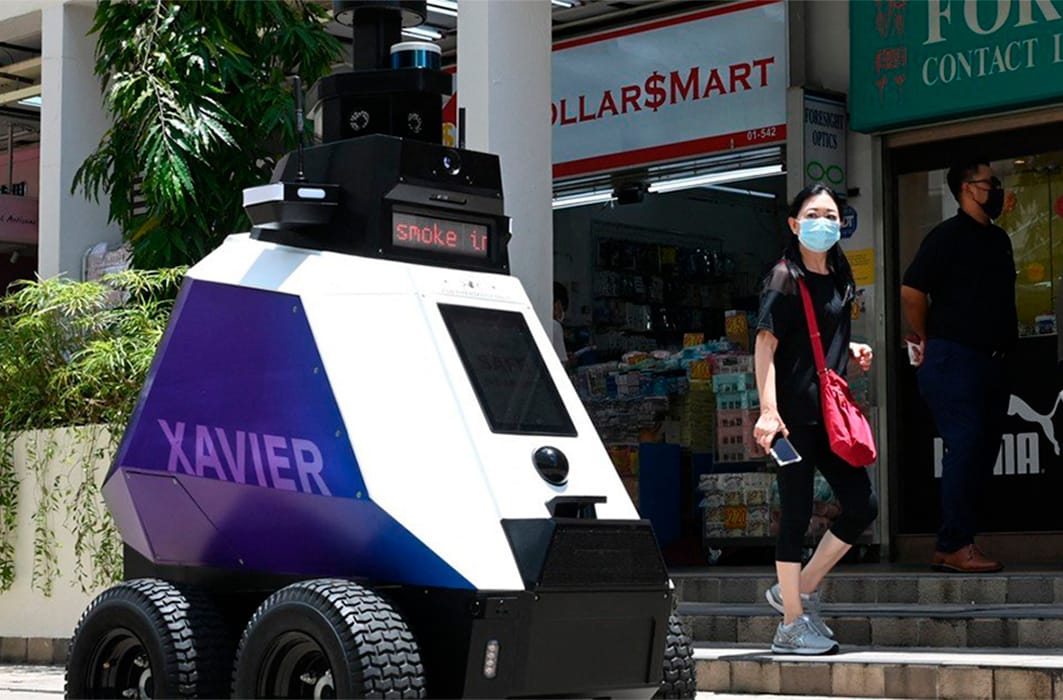 Nuevas tecnologías y vigilancia: los robots patrulleros que despiertan temores en Singapur