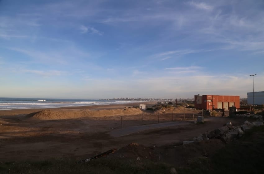Presentaron propuestas para la extracción y acopio de arena en el Puerto