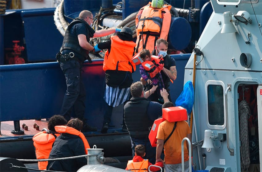 Reino Unido registró un récord de migrantes que intentan cruzar el Canal de la Mancha