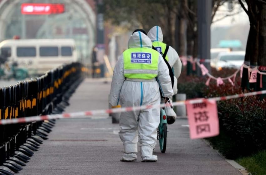 China registró un récord de casos en una ciudad confinada