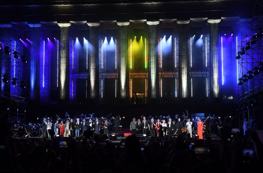 La UBA celebró sus 200 años con megaconcierto sinfónico con más de 30 artistas y 140.000 personas