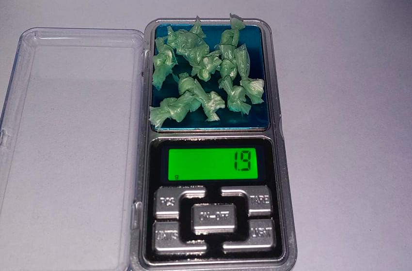 Narcomenudeo en un remís: llevaban casi 2 gramos de cocaína