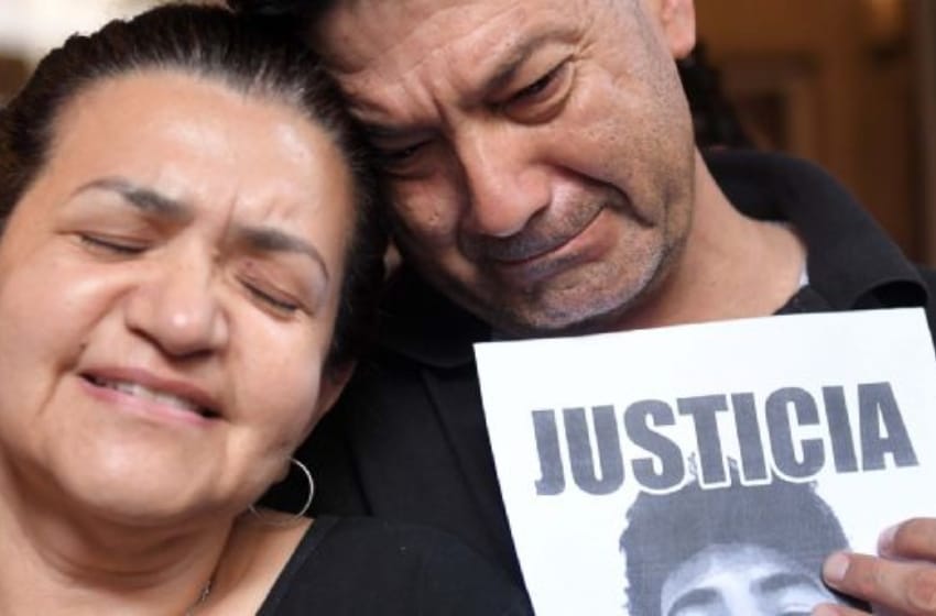 A dos años del crimen de Fernando Báez Sosa: Villa Gesell comenzó a marchar para pedir “Justicia es perpetua”