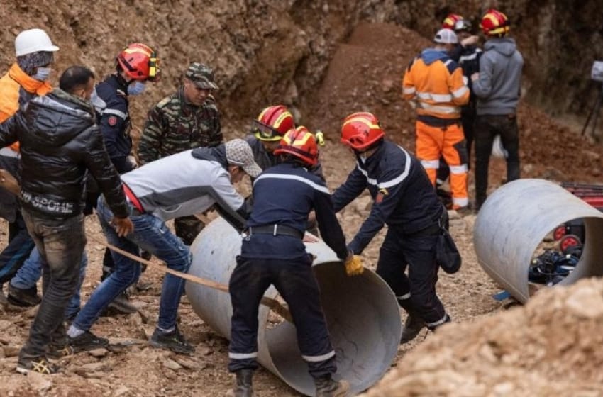 Rescataron a Rayan, el niño marroquí que estuvo cinco días atrapado en un pozo de 32 metros