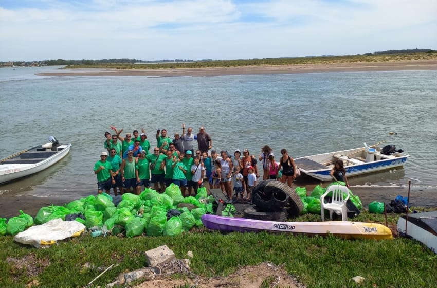 Playas Limpias: jornada de limpieza junto a la comunidad