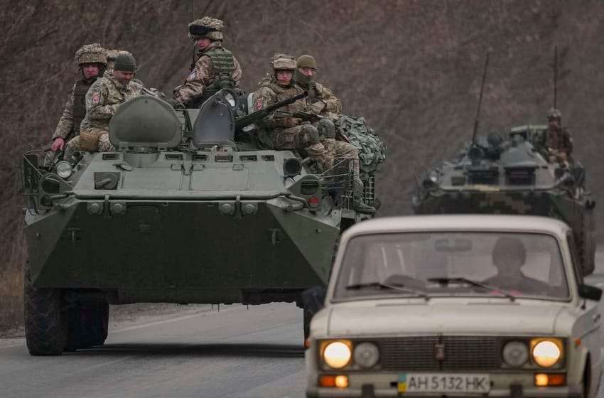 Ucrania asegura que "mantiene el control" de Kiev donde se intensifican los combates con Rusia