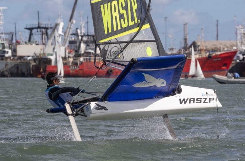 Franco Greggi y Santiago Bosco resultaron ganadores de Moth y Waszp de la 57 Semana Internacional del Yachting