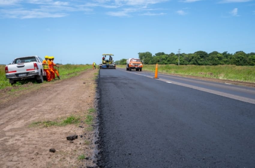 Ruta Provincial N° 50: avanza la obra de repavimentación entre Colón y Arenales