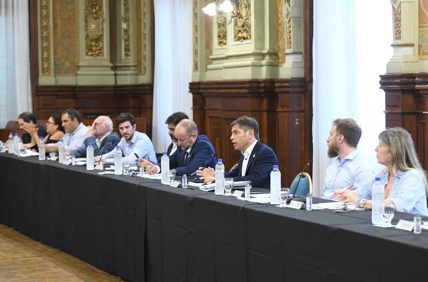 Kicillof se reunió con legisladores para planificar la agenda 2022