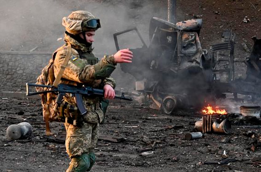 Ucrania denuncia nuevo bombardeo ruso contra un refugio antibomba en ciudad sitiada