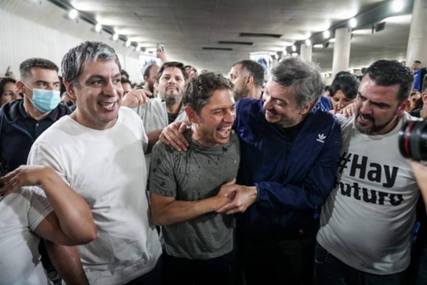 Mensaje: Kirchner marchó con Kicillof e intendentes y hubo críticas a Fernández