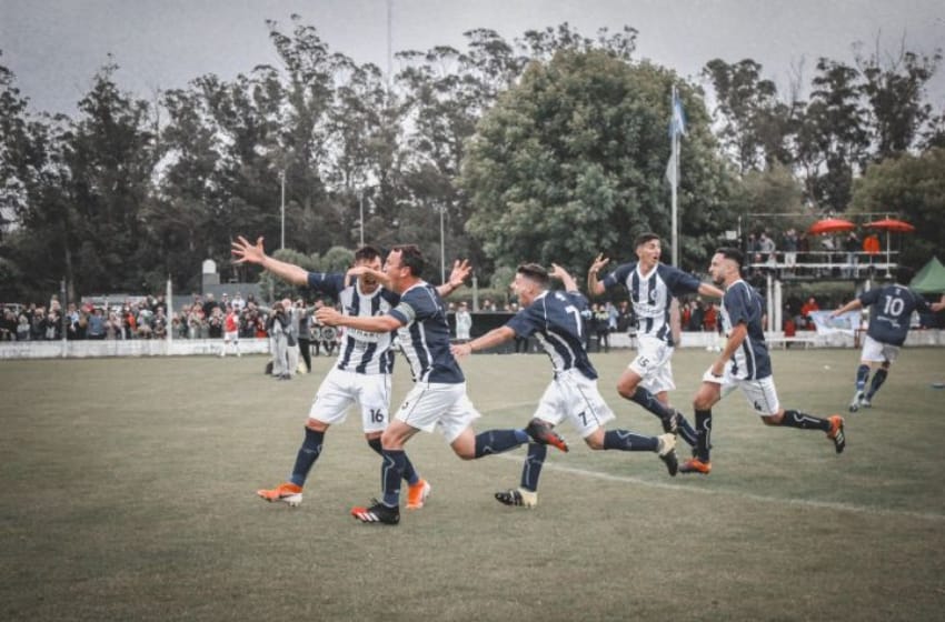 Comienza el fútbol local: Argentinos del Sud se mide con Mitre