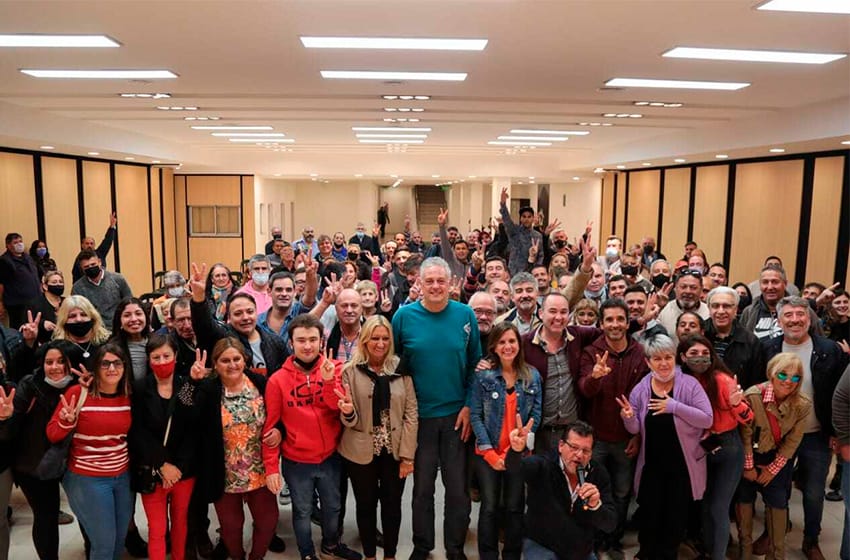 Vota el PJ marplatense: "Buscamos escribir una historia nueva para pensar seriamente en gobernar Mar del Plata”