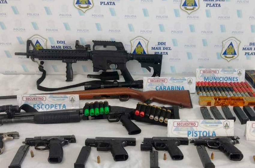 Secuestran arsenal de armas y municiones en Mar del Plata