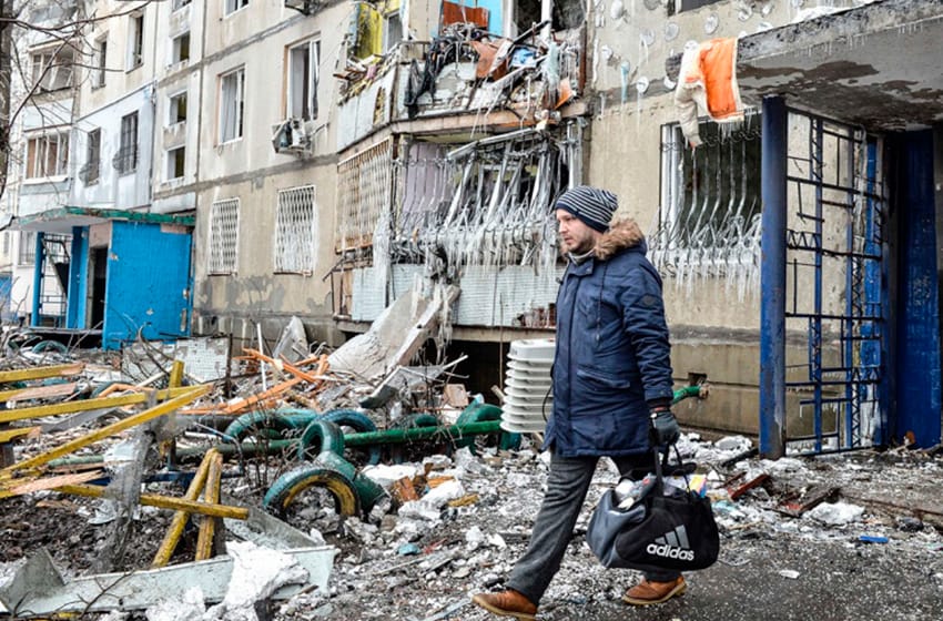 El conflicto en Ucrania entró en su segundo mes en medio de nuevos ataques