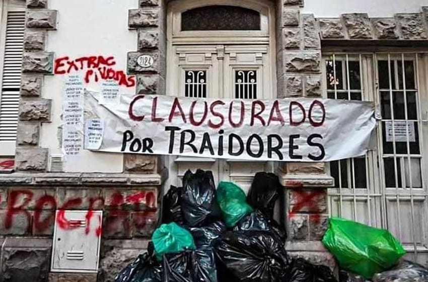 Escrache en la puerta de la CGT Mar del Plata: "Fue un acto fascista"