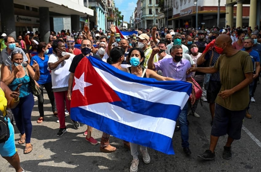 El bloqueo a Cuba será el tema central de la Cumbre de las Américas, según canciller mexicano
