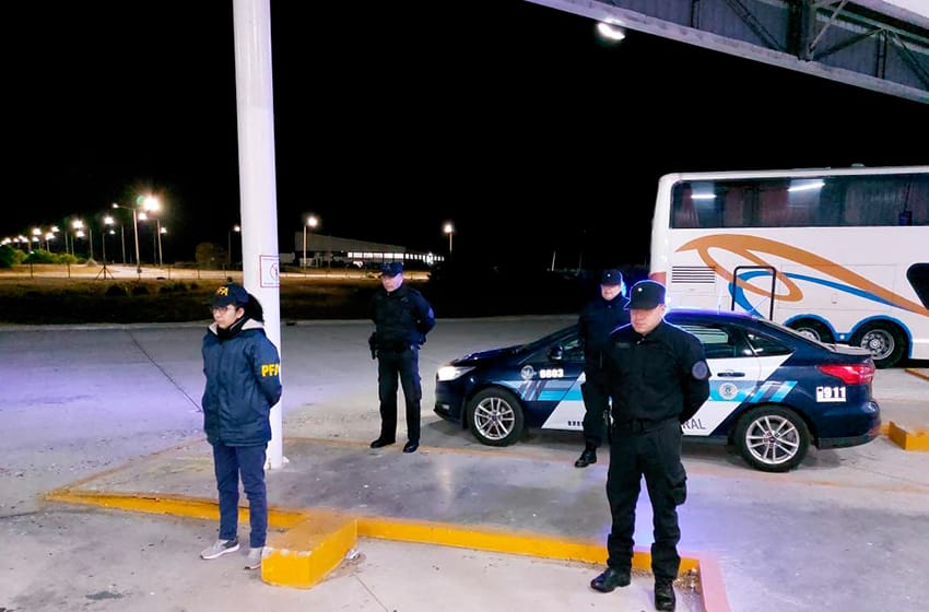 La Policía Federal Argentina intensificó los controles por el feriado largo