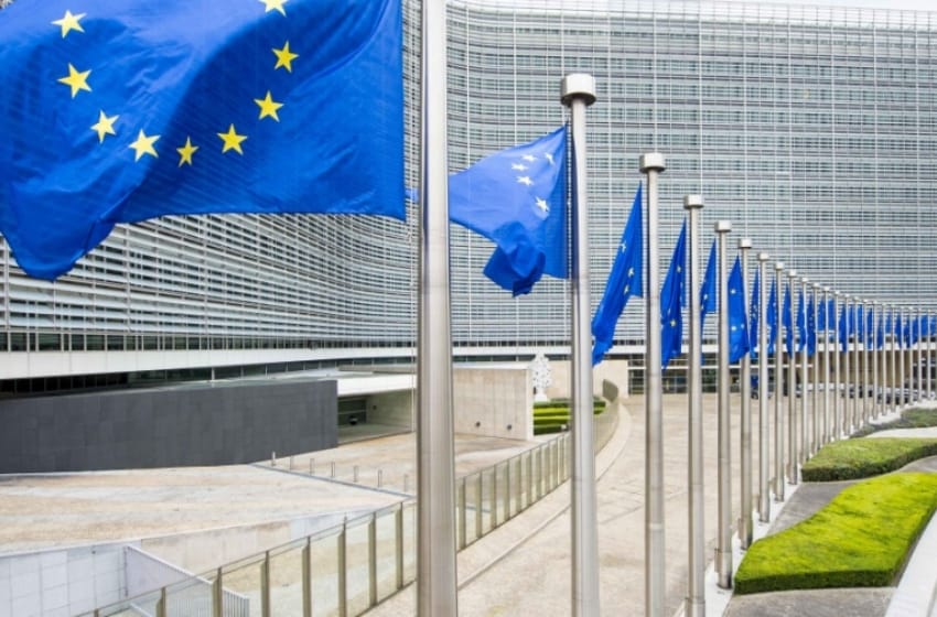 La Comisión Europea propuso gastar 512 millones de dólares para comprar armamento