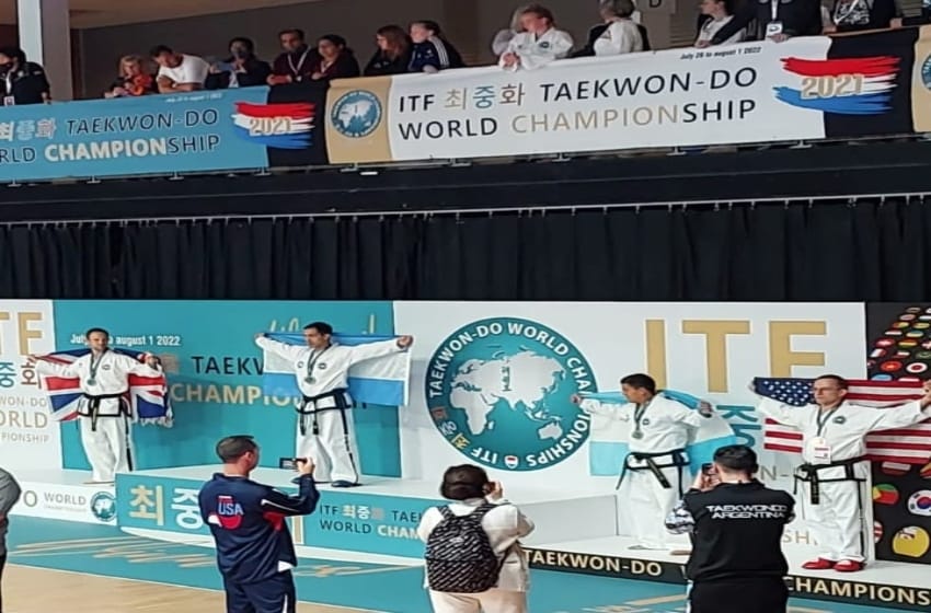 El marplatense Triviño se consagró campeón del mundo de taekwondo