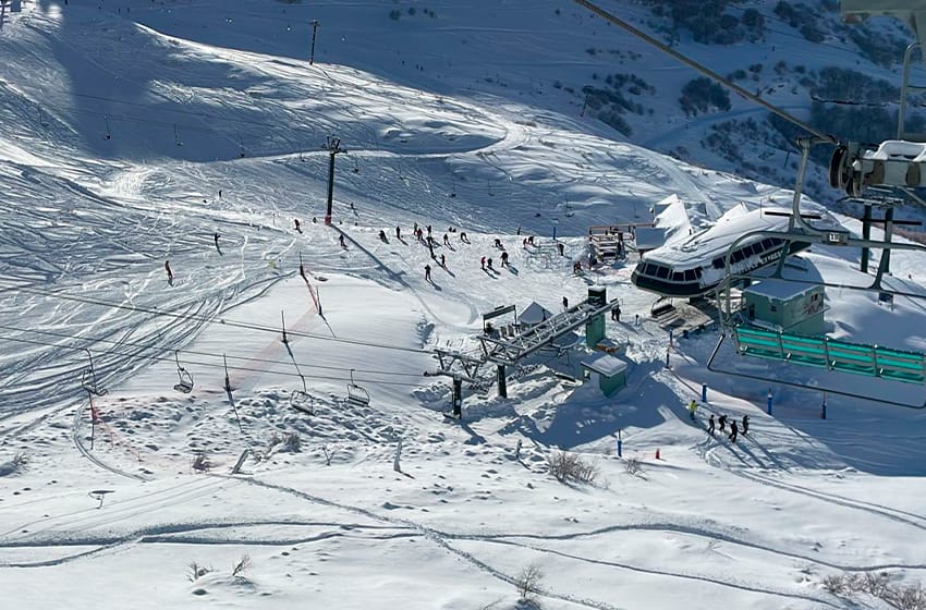 Bariloche se tiñó de blanco y se prepara para una temporada turística récord