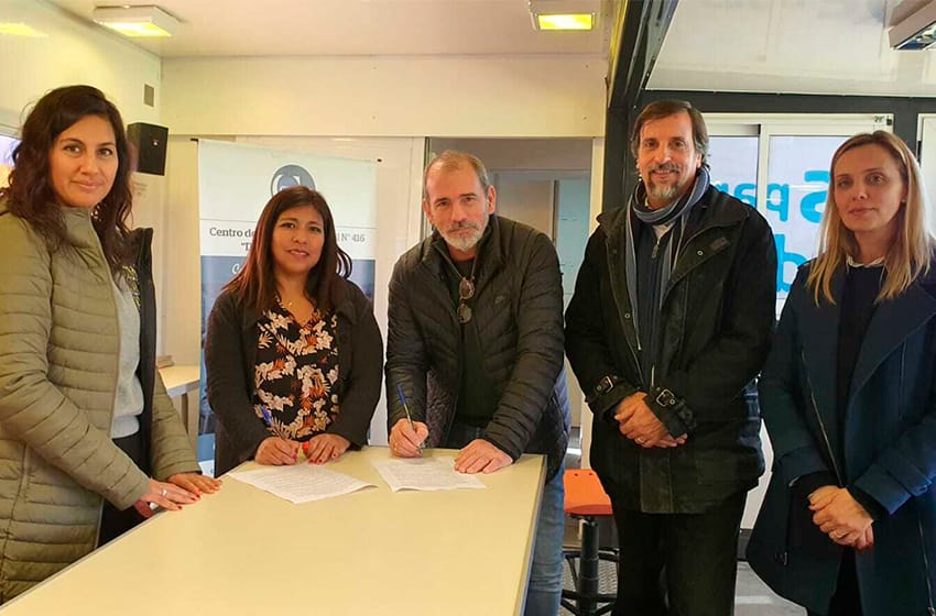 El CFL N°416 firmó un convenio con el Parque Industrial de Mar del Plata Batán