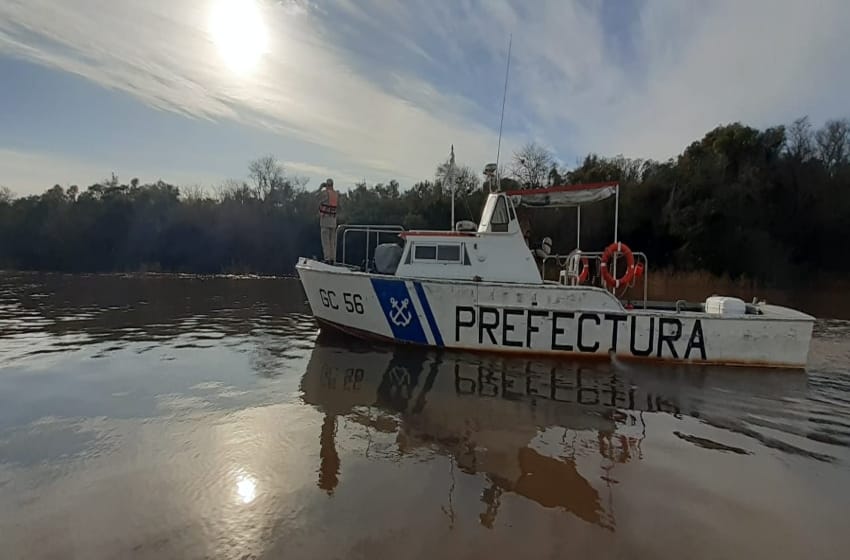 Prefectura trabaja en la prevención de incendios en el Paraná