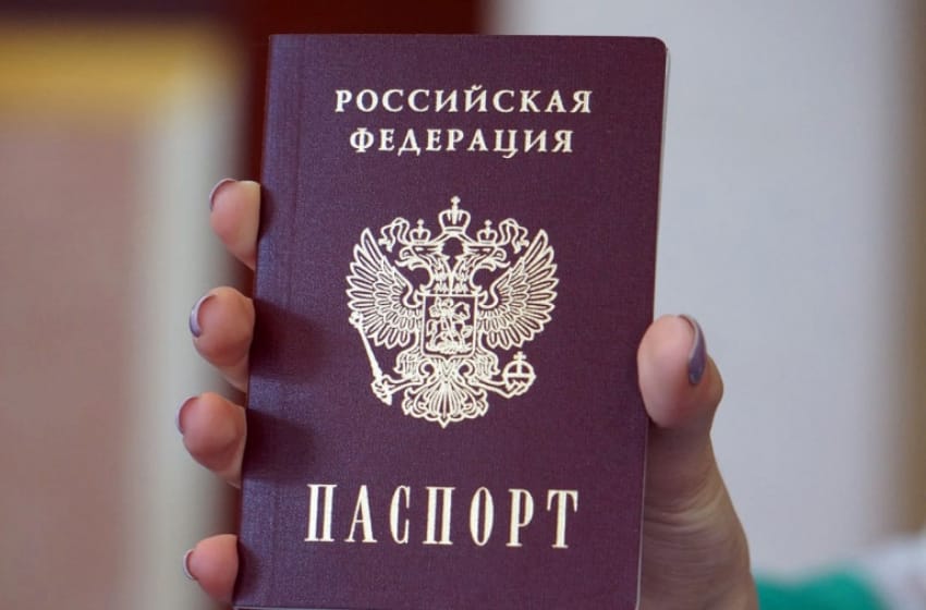 La UE suspendió el acuerdo de visados para los ciudadanos rusos