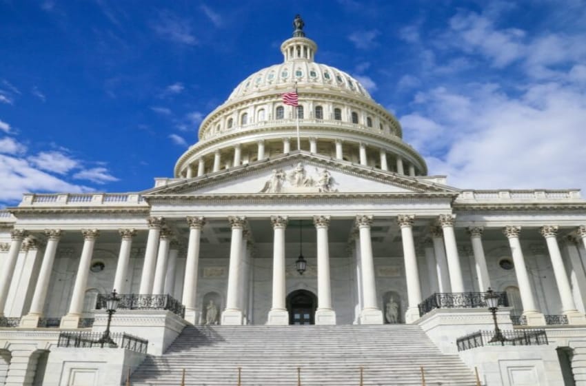 Líderes parlamentarios estadounidenses repudiaron el atentado contra Cristina Fernández