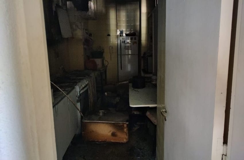 Incendio en un departamento céntrico: se olvidó un sartén con la hornalla encendida